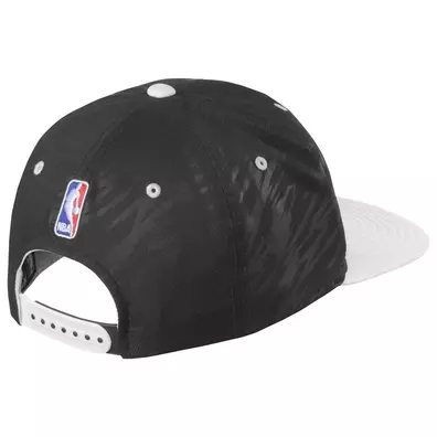 Gorra Flatbrim Nets Bordada (negro/gris)