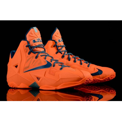 Lebron XI "HWC Atomic Orange" (800/naranja/azul/gris)