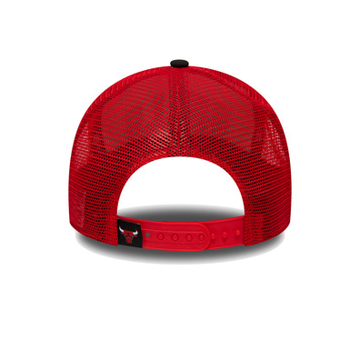 New Era NBA Chicago Bulls Team Arch Trucker Cap