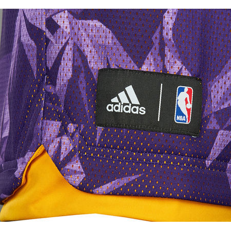 Adidas Short Fanwear Lakers (purpura/amarillo)