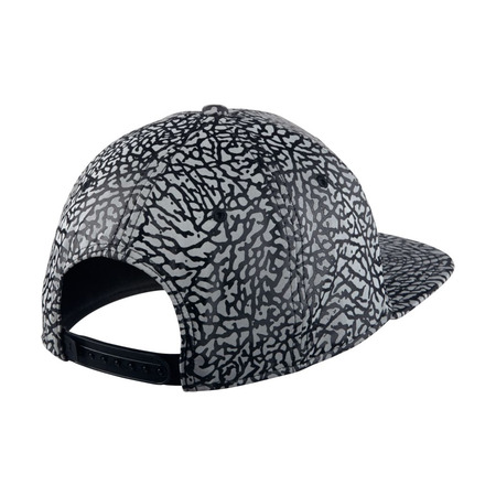 Jordan Reflective Elephant Print Snapback Hat (010/black/medium grey)