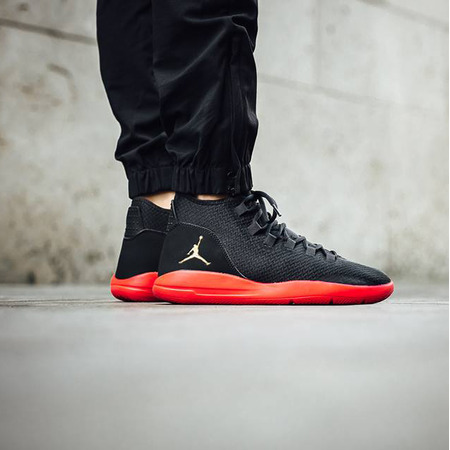 Jordan Reveal "Insert Coin" (033/black/mtlc gold/infrared 23)