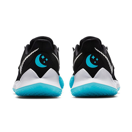 Kyrie Low 3 "Moon"